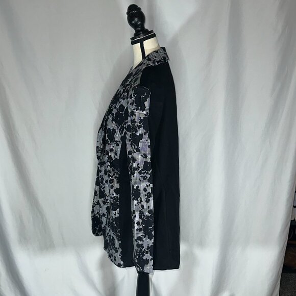 Slim Factor by Investments - Black and White Floral Lace Blazer Size M - Picture 2 of 11